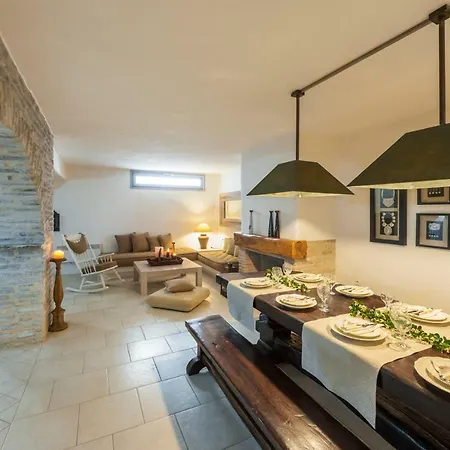 Traditional Stone House In Kostos